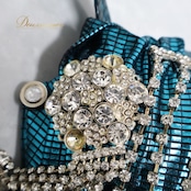 ベリーダンス オリエンタル 衣装 上下セット グリーン系 トップス スカート アーム アーム飾り ラインストーン フリンジ 星 キラキラ 緑 かわいい 光沢 スリット 豪華 装飾 華やか 鮮やか ダンス衣装 イベント ステージ 腕飾り