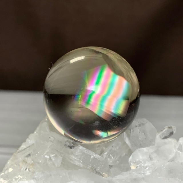 9.レインボー☆スモーキーアイリスクォーツ スフィア