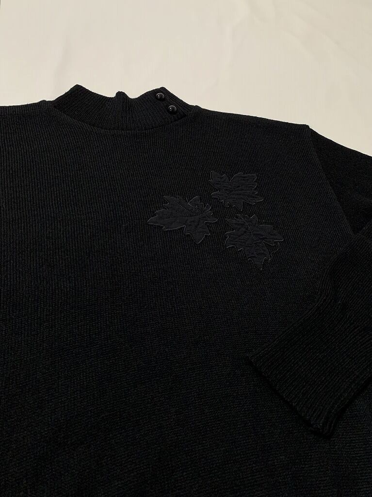 1980~90's Euro Embroidery Design Mock Neck Sweater