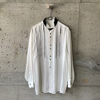 Wing collar shirt