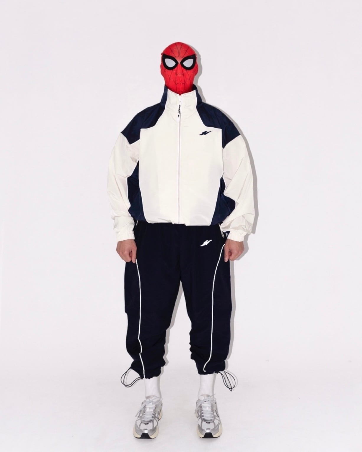 レトロジムナイロンジャケット ホワイト | JACKPOT MARKET