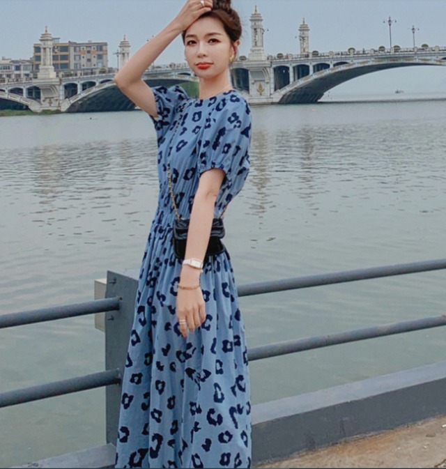 ワンピース 春ワンピース ヒョウ柄ワンピース 半袖 ロング丈 ラウンドネック Aラインスカート ハイウエスト ヒョウ柄 レオパード アニマル柄 春 代 30代 エレガント カジュアル 大人カジュアル レトロ フレンチレトロ デートスタイル お出かけ デート H479 La Vie