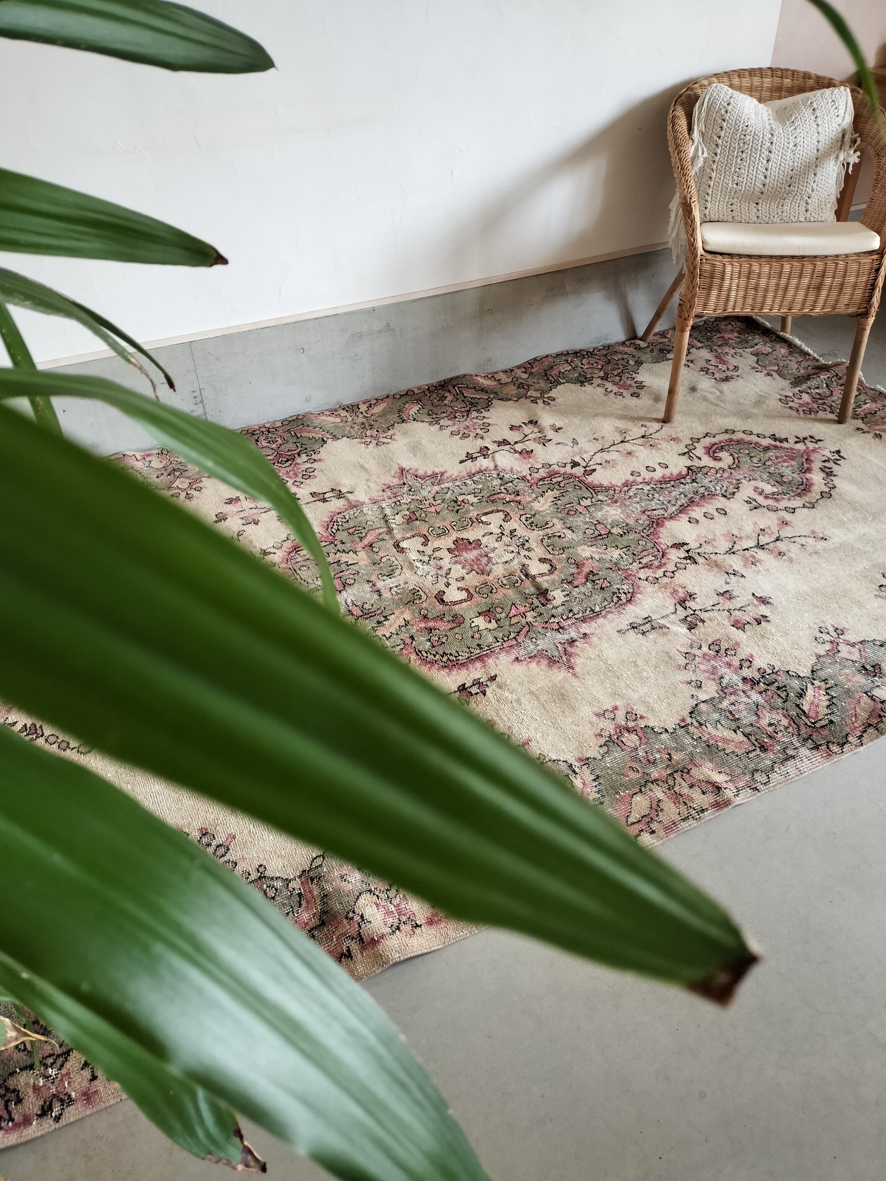 【harissa】超大判/ベージュとセージグリーンのラグ雅姫さん633 harissa様専用】超大判/ベージュとセージグリーンのラグ雅姫さん633