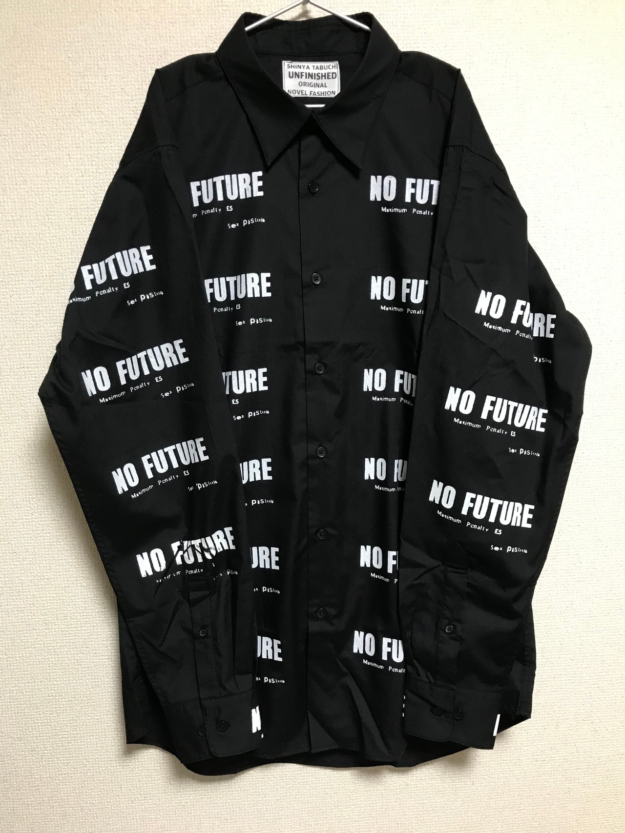 UNFINISHED NOFUTUREシャツ