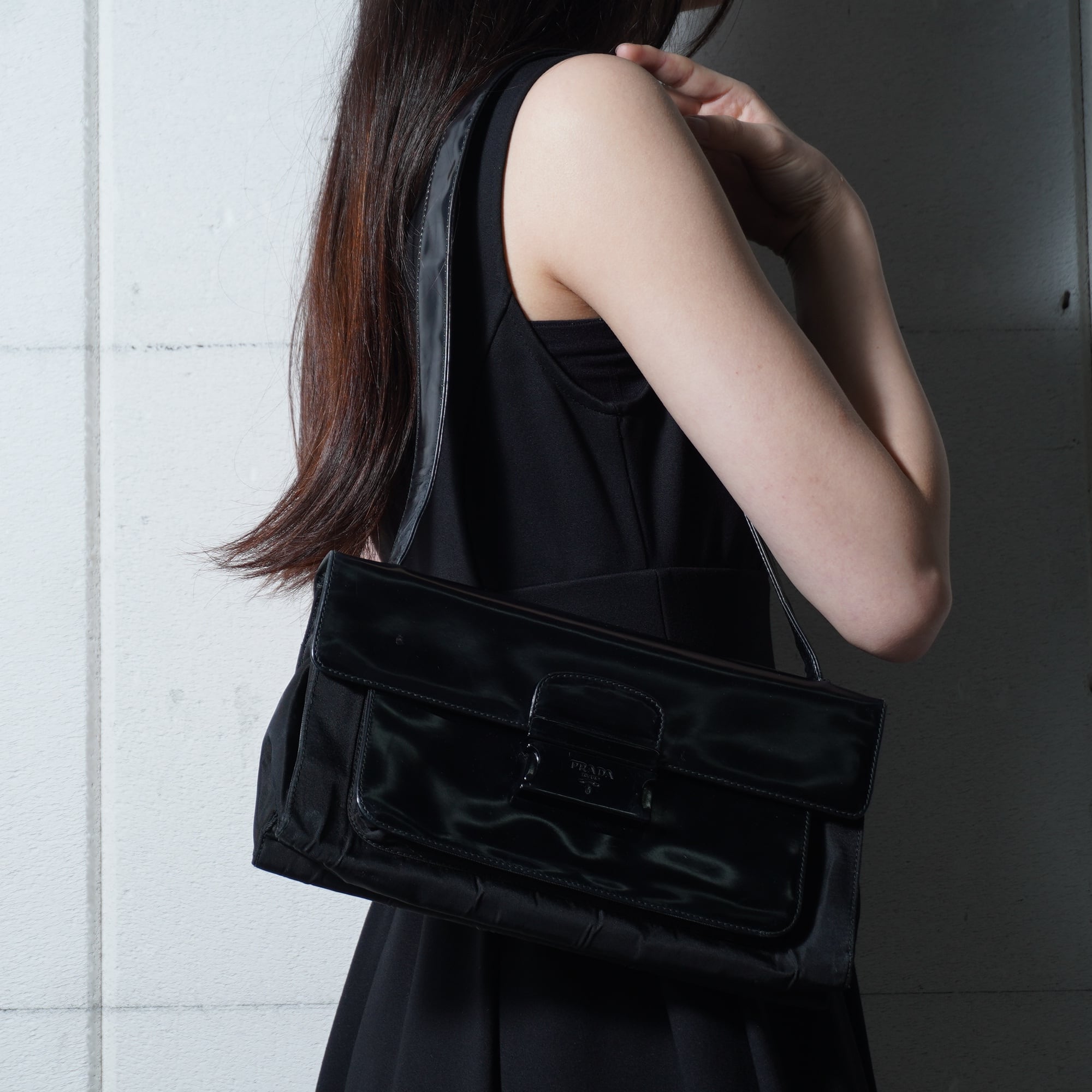 Vivienne Westwood】ヴィヴィアンウエストウッド Simple tiny ORB 2WAY