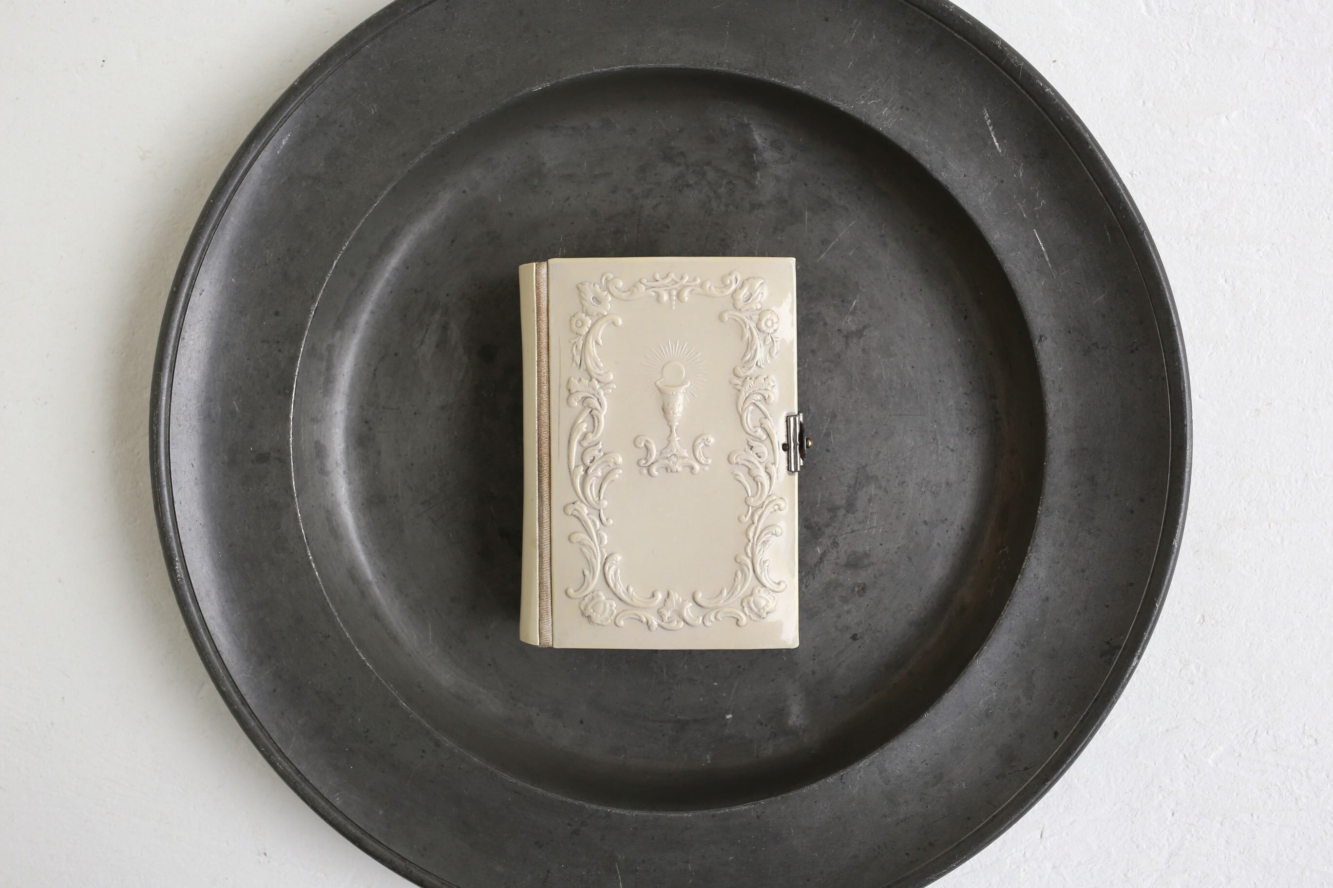 フランス アンティーク 小さな聖書『PAROISSIEN ROMAIN』ミサ典書 祈祷