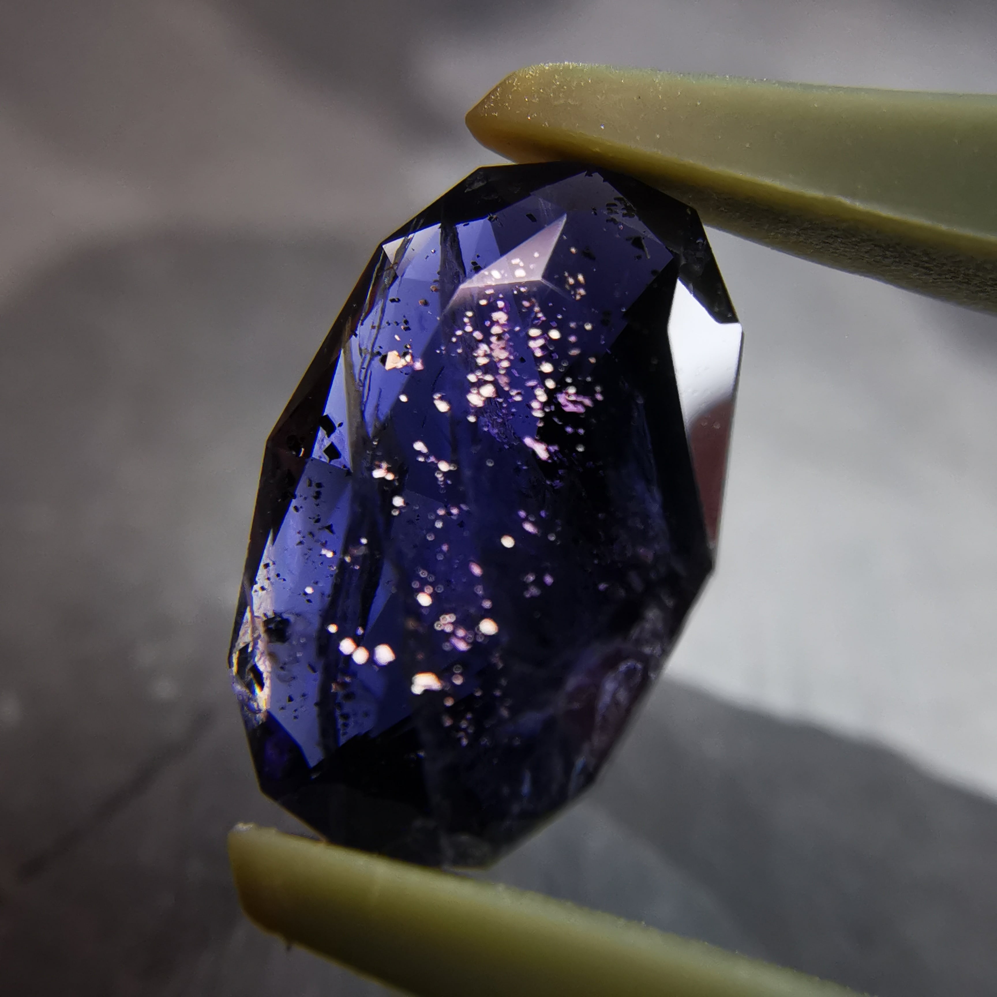 アイオライトサンストーン 1.56ct / W-3215A | Tam＆Tam Gem