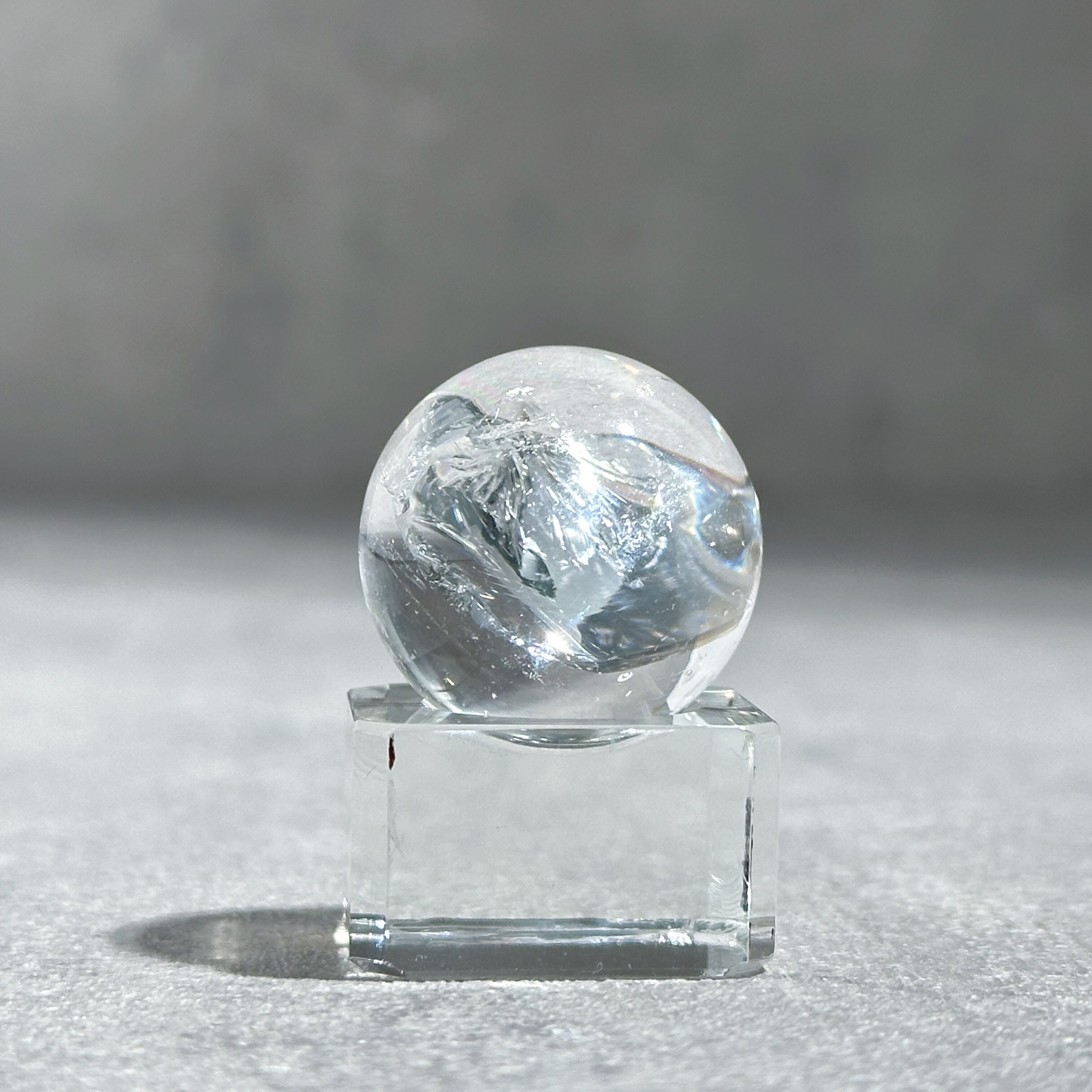 透明感・虹◎クリア(クラック)クォーツ スフィア01 ◇ Clear quartz