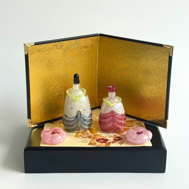 佐々木みどり ガラスのお雛様セット 梅【台・屏風・敷物・飾り・箱付き】