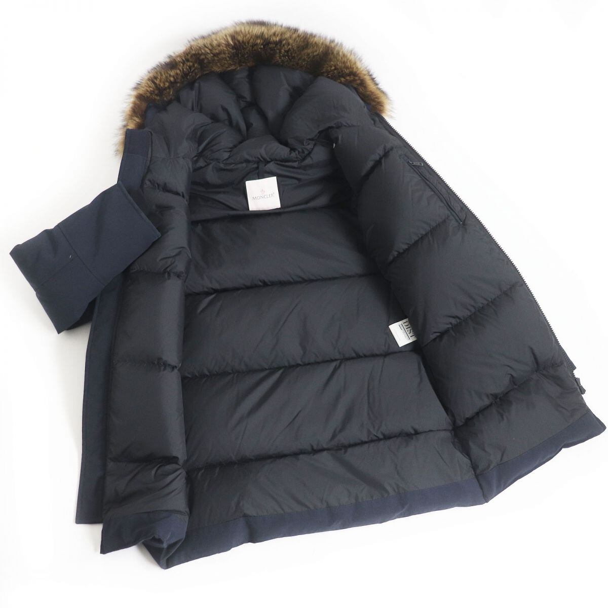 MONCLER 掃く (モンクレール) POLA ポーラ ラクーンファー MONCLER 掃く (モンクレール) POLA ポーラ ラクーンファー