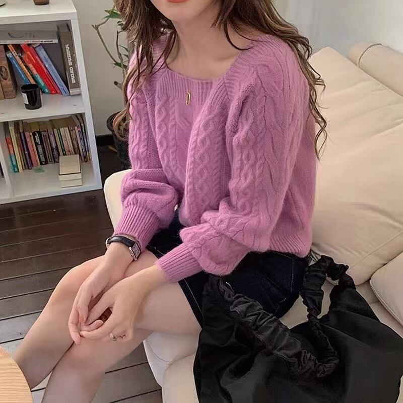 スクエアネック　ケーブルニット　AJ66123-9369