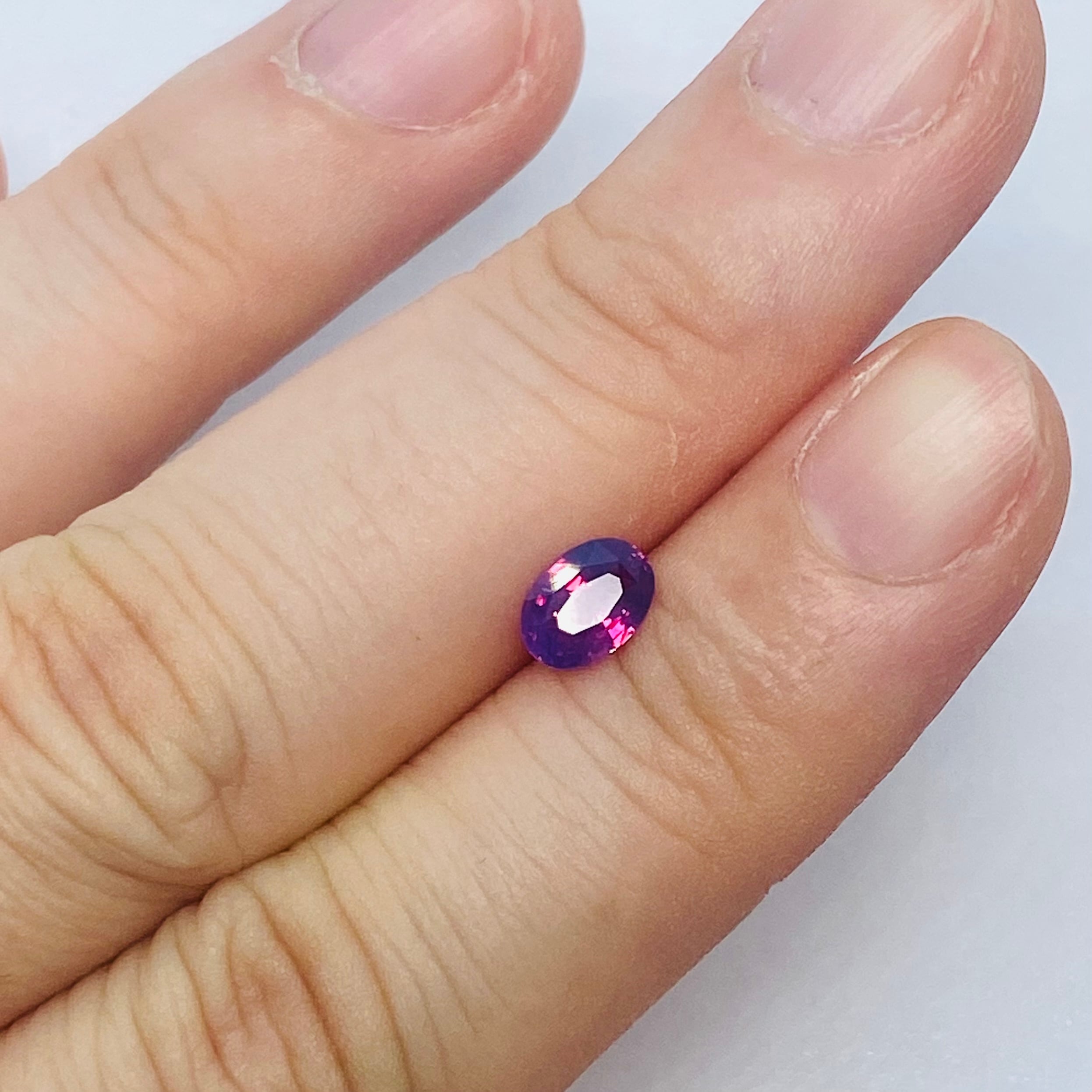 妖艶カラーのサファイア