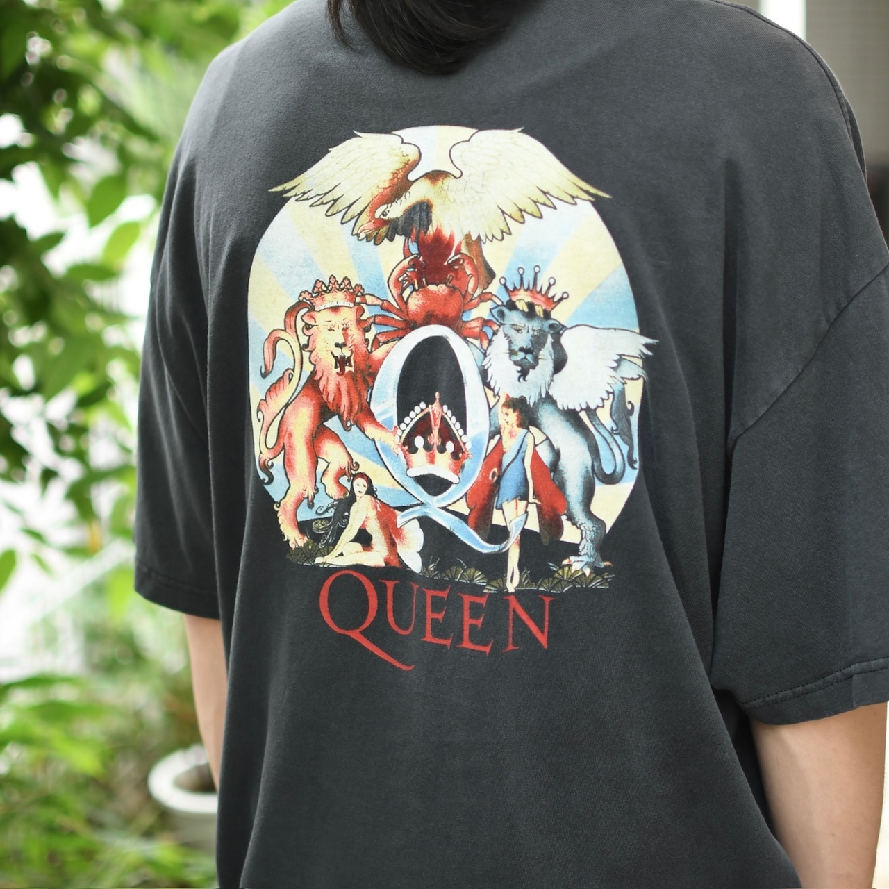 QUEEN fade band tee