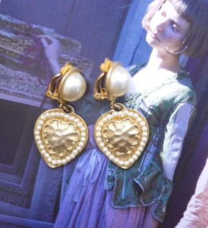 vintage earrings.