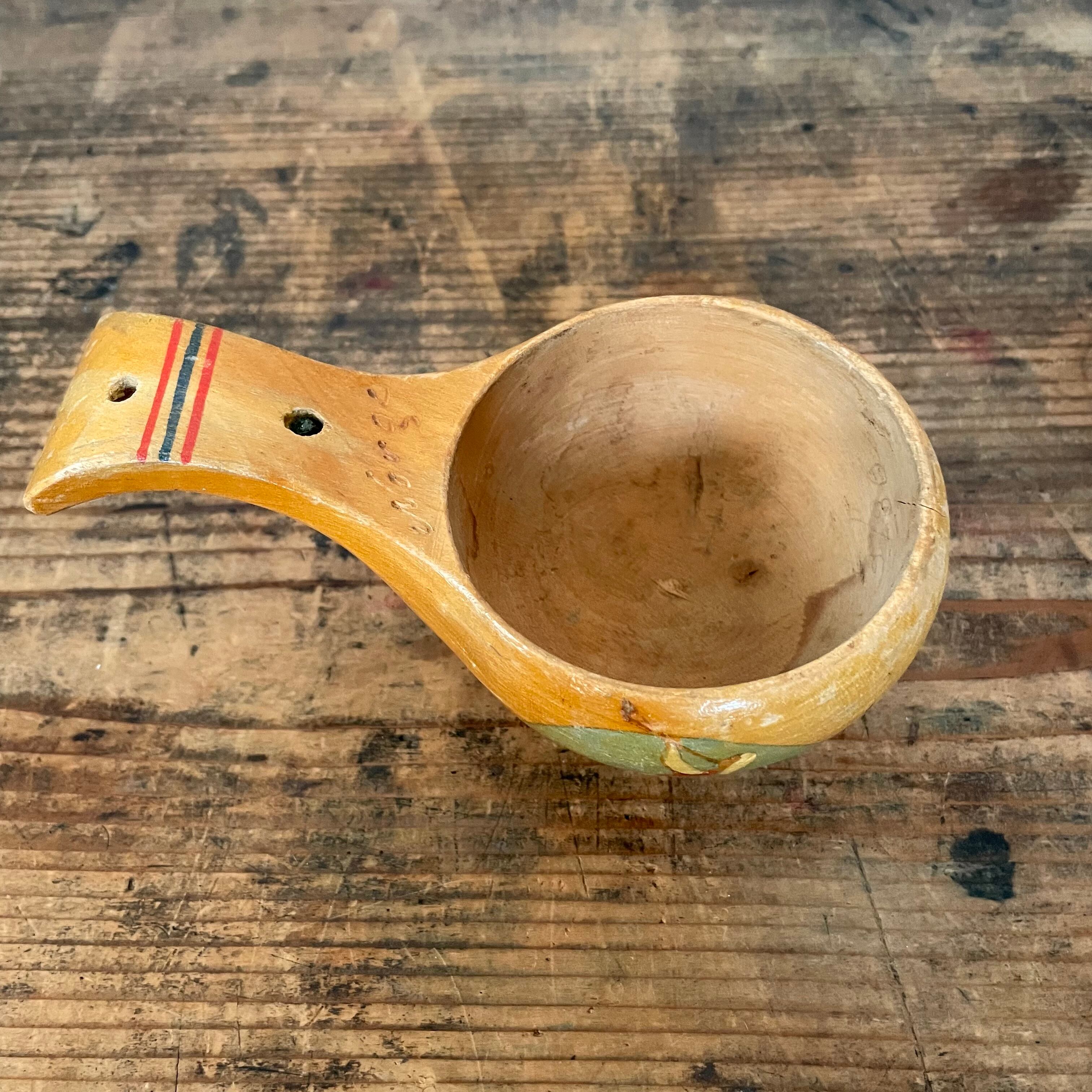 絵の描かれたククサのようなもの | tsuitachi craft&brocante