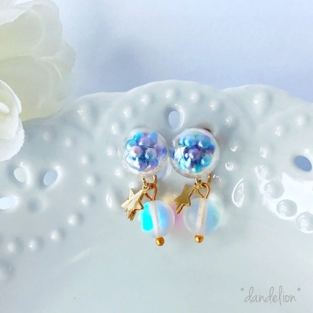 ギャラクシーミニガラスドームピアス