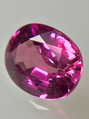 "Sparkle of pink" 0.704ct 天然ピンクサファイア ルース