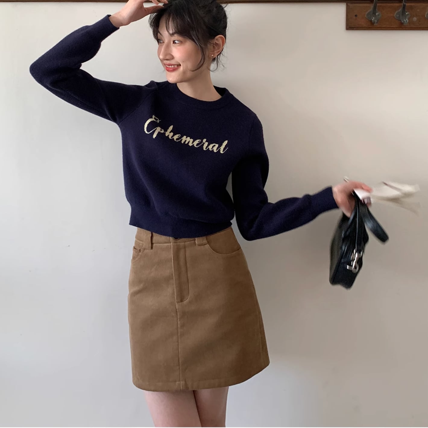 Retro Letter Jacquard Short Sweater