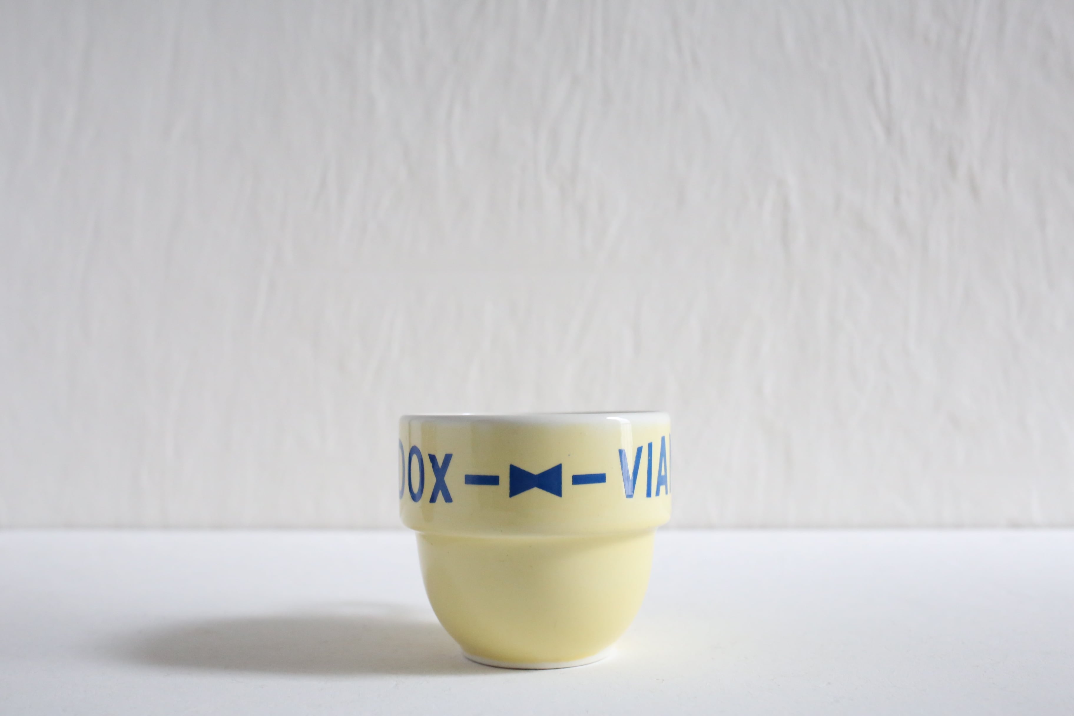 フランス アンティーク ヴィンテージ 『VIANDOX』 カップ N-05760