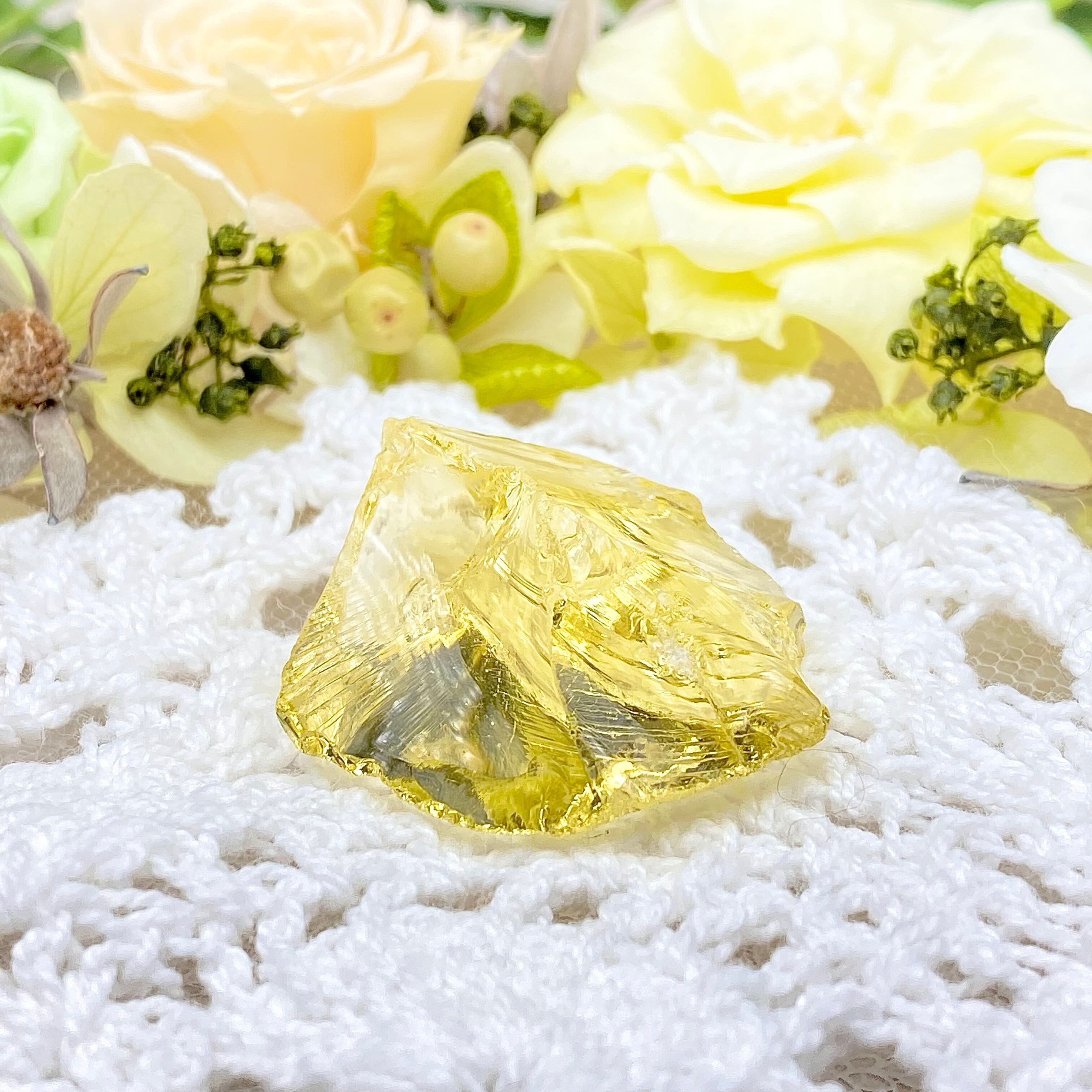 インドネシア産アンダラクリスタル原石 セレスチャルイエロー B