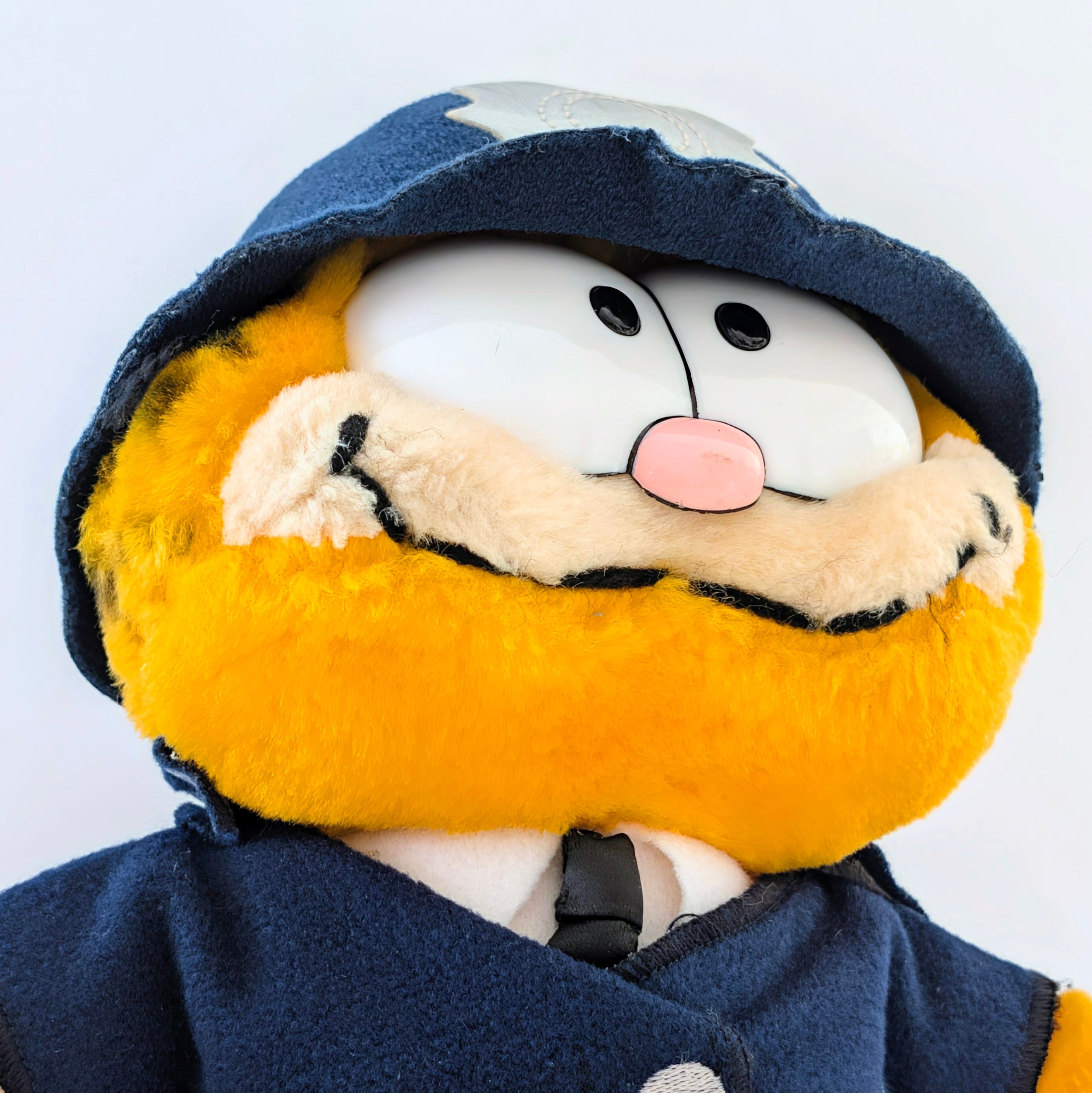 ☆ VINTAGE 1980年代初期 ☆【 Garfield ( ガーフィールド ) 】『 ガーフィールドポリス 』ぬいぐるみ プラッシュ plush 1980年代年製 〚アメリカン雑貨 アメトイ〛