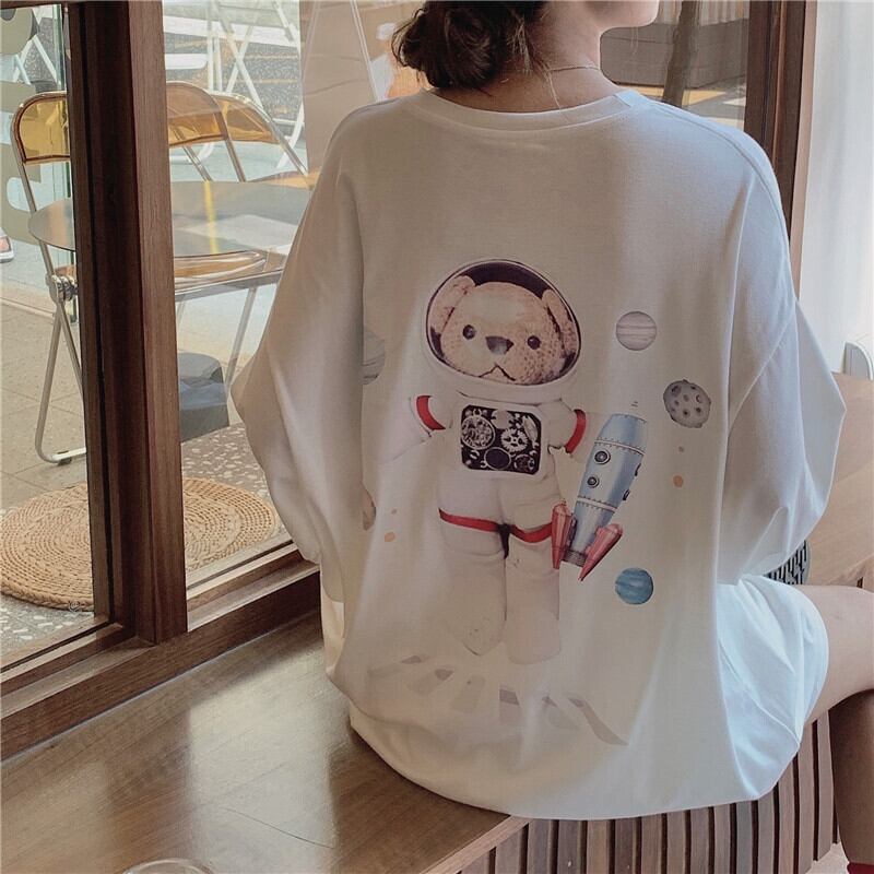 白い長袖Tシャツ女性の2020年初秋新しいクマ宇宙飛行士が描いたカラス年齢減少ルーズトップのバージョン クレセントシティ8666025388