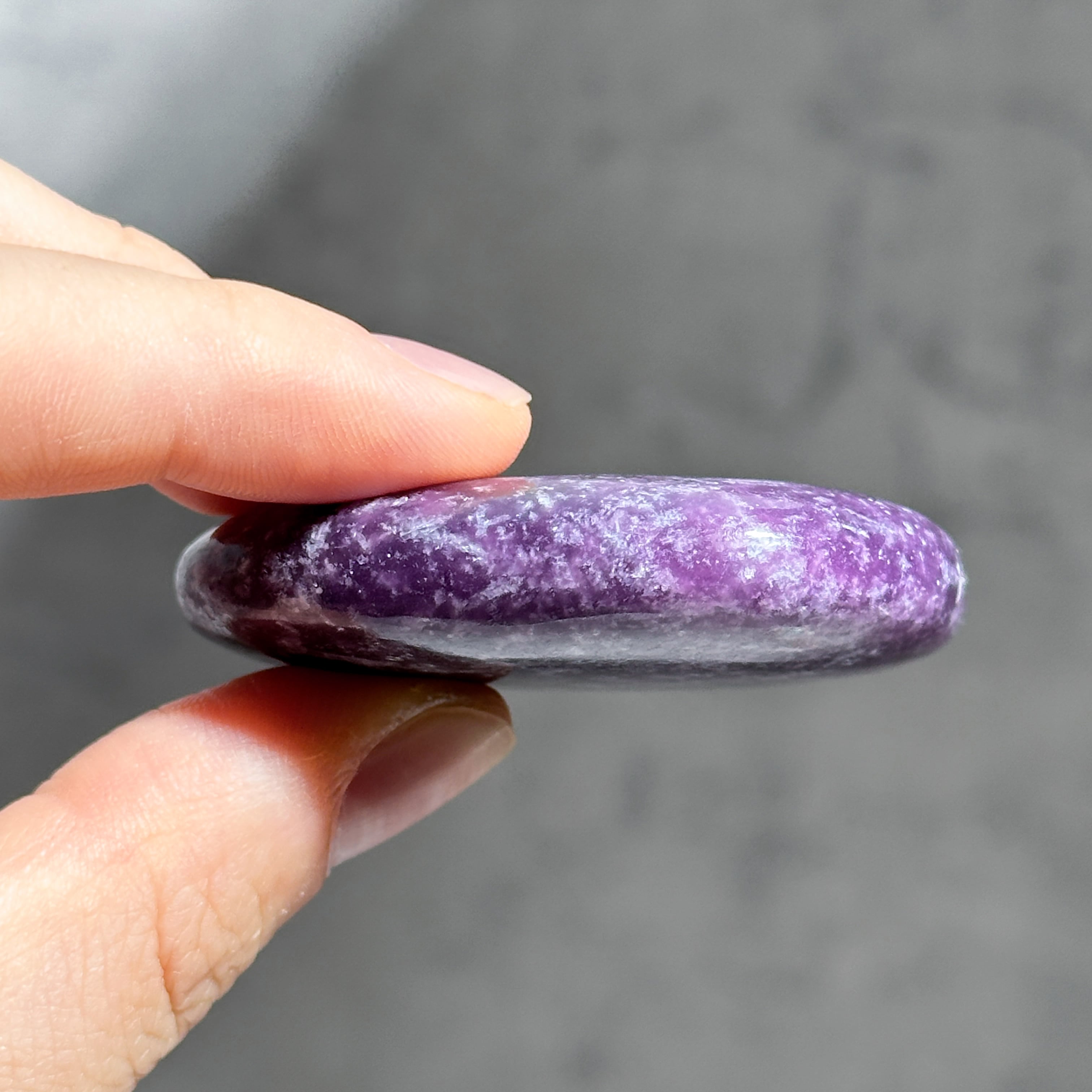 レピドライト パームストーン 45◇Lepidolite palm stone◇天然石