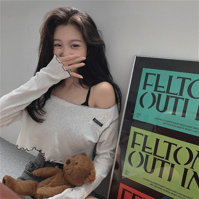 Tシャツ ショートスリムブラウス スプリングオータムスタイル ロング 春物 秋物 ブラックストロベリース48359321014