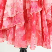 社交ダンス 衣装 スカート チャコット Chacott ピンク系 花柄 フリル ひざ丈 上品 華やか 鮮やか 日本製 上品 かわいい レッスン 練習 淡い