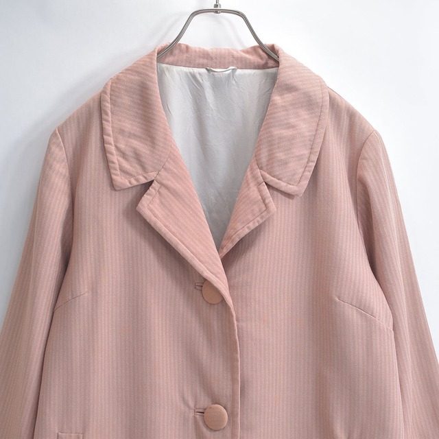 80s  Japan Vintage 道中着 シルク調 ストライプ デザイン ミドル丈 和装コート アウター サーモンピンク ヴィンテージ ビンテージ 昭和レトロ 古着 レディースL～相当