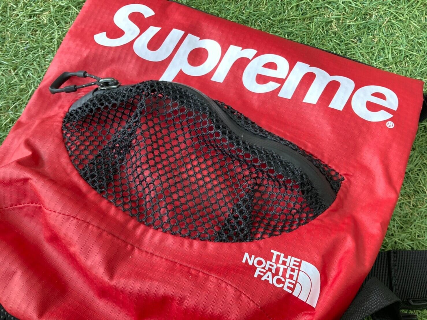 supreme 17ss the north face バックパック red
