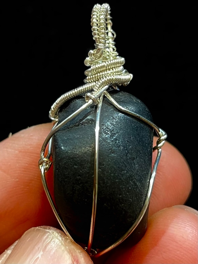 9) 強力な浄化＆護身パワー！「海底炭」ワイヤーPT