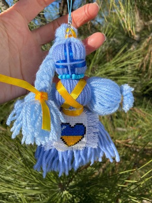 UA.Designer手作りモタンカ（ウクライナの御守り）