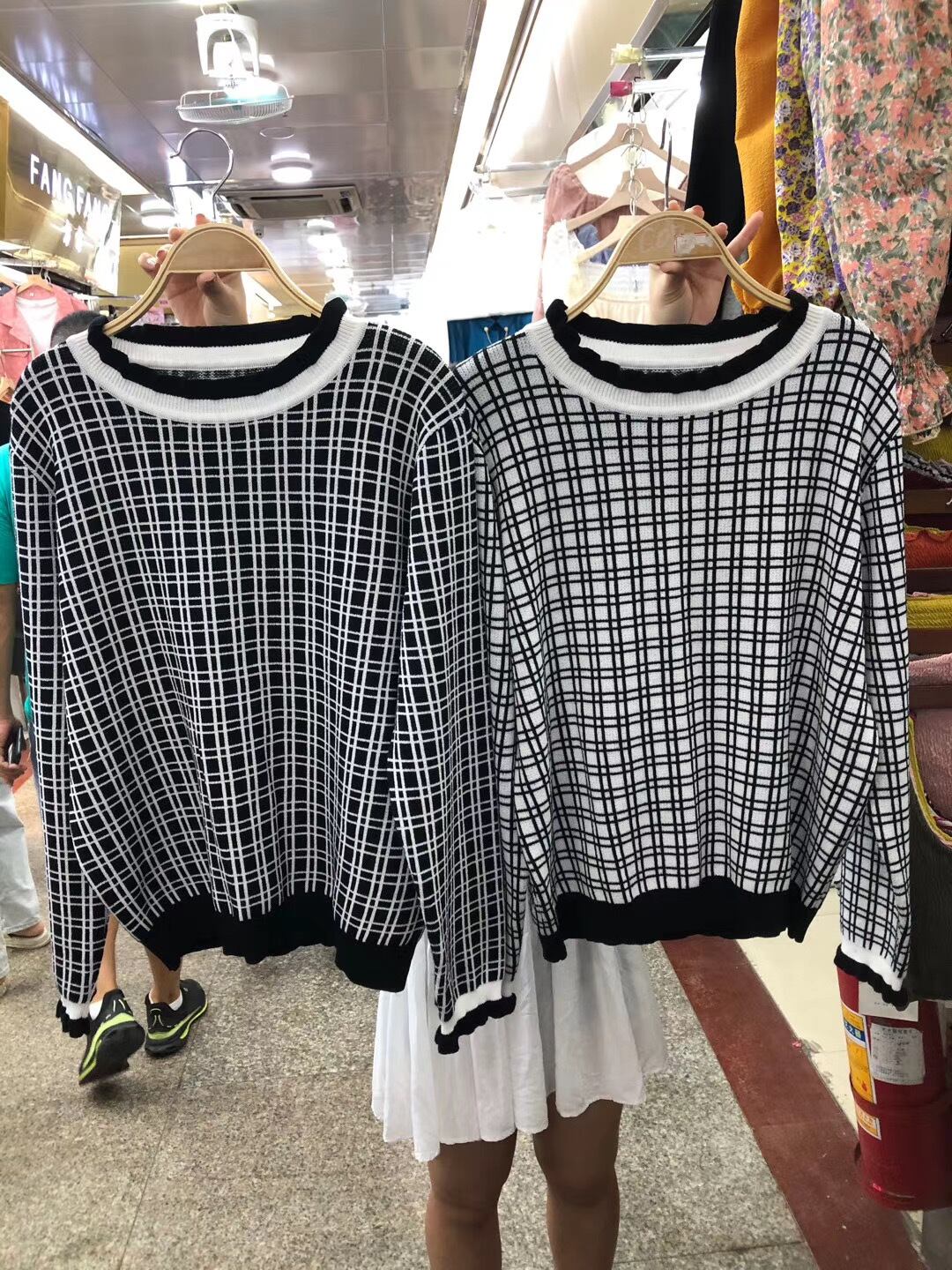 チェックニット