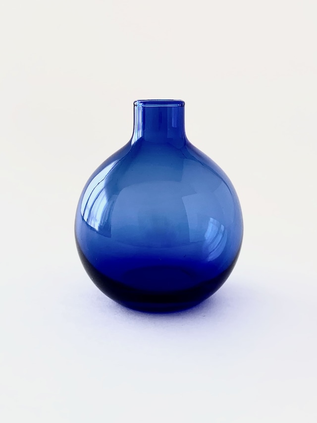 丸いガラスの花瓶 ブルー / Round Glass Vase Blue