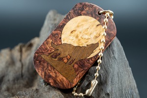 【最高峰の瘤材】ホンジュラスローズウッド 瘤杢 ドッグタグ 象嵌 月と狼