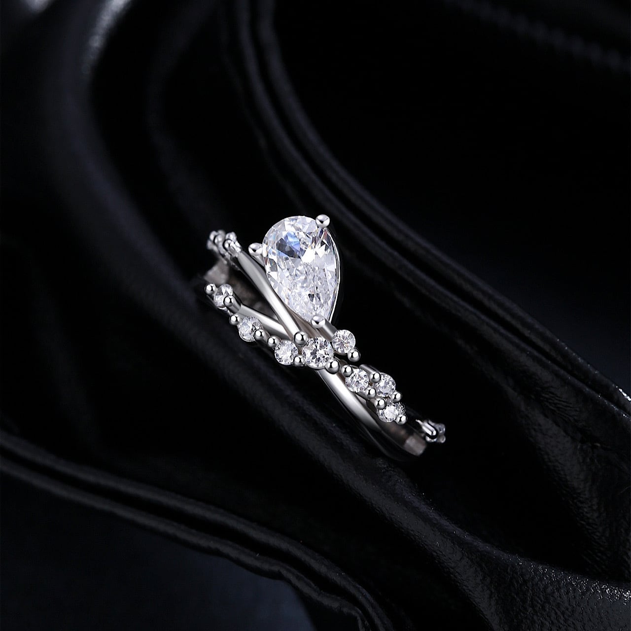 指輪 おしゃれ キラキラ ダイヤモンド 高級感 シルバー リボン