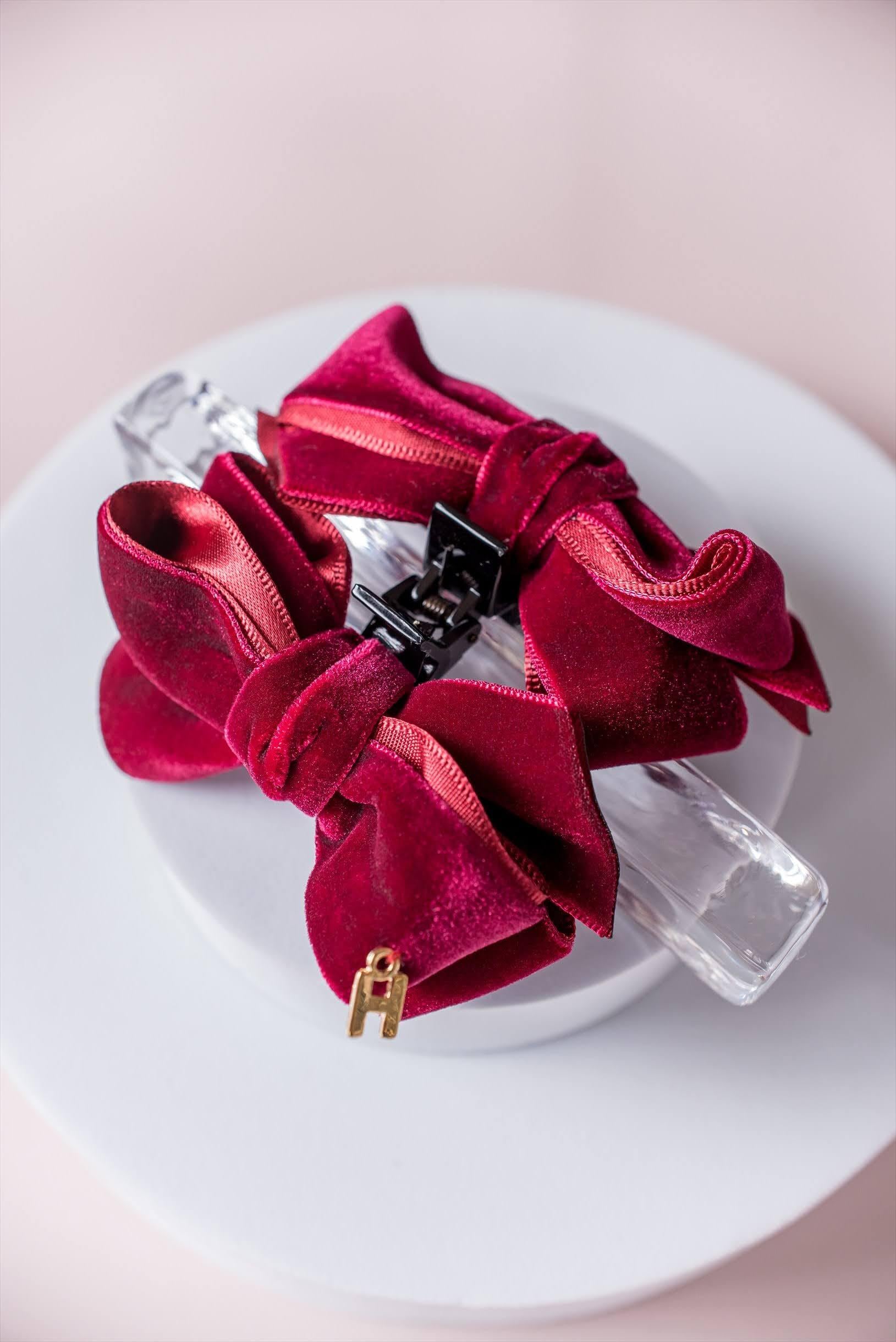 ベロアサテンワニクリップ ミニ | THE HANY 公式オンラインショップ