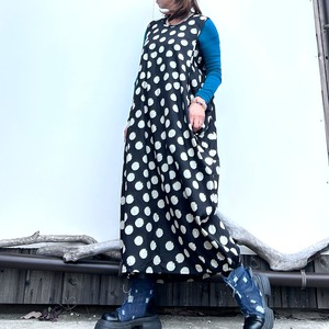 モノトーンバルーンワンピース