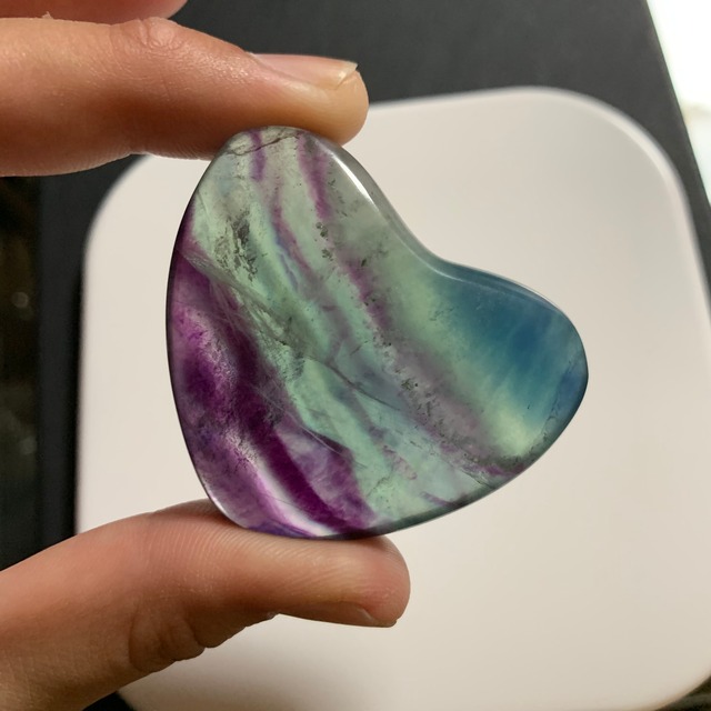 ハート 2. 可愛い パープルストライプフローライト
