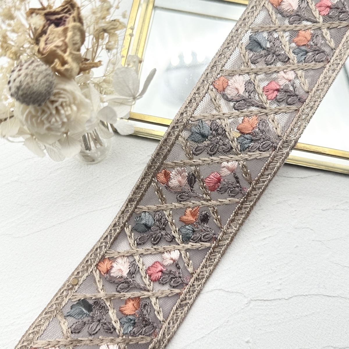 フローラルエレガンス [パープル]インド刺繍リボン 3068 | インド刺繍リボン専門店Rino Ribbon