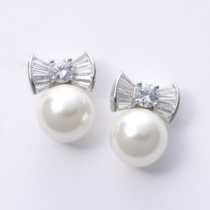 E-130 Pearl Ribbon ピアス／イヤリング