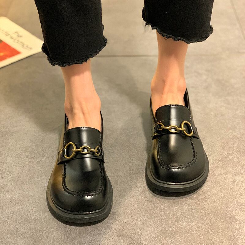 レザースプリングブラックレッドカジュアルシングル 靴 シューズ ローファー 春物 ラウンドトー 部族の婦人靴22062302993