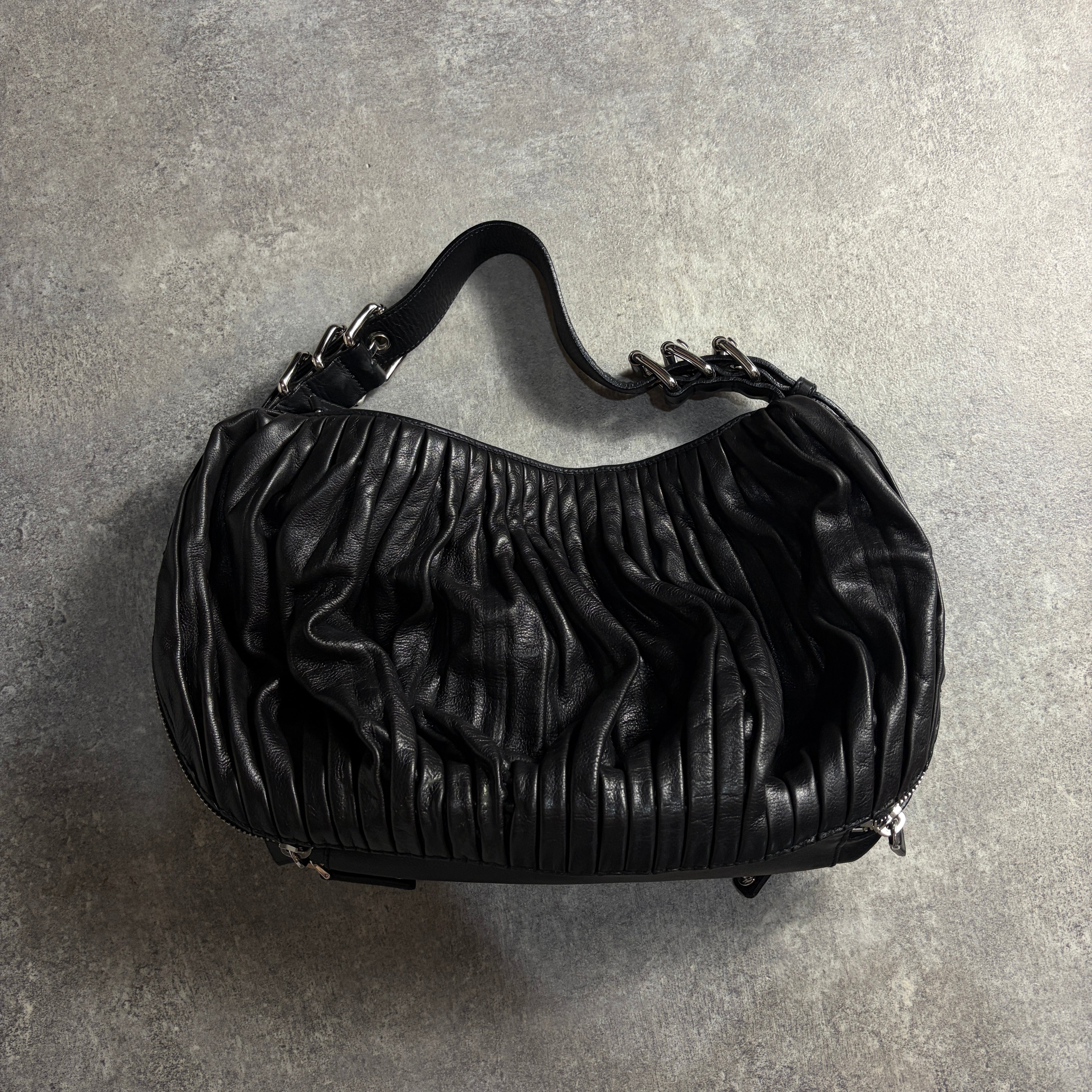 COMME des GARCONS トートバッグ レザー アーカイブ ブラック COMME des GARCONS トートバッグ レザー アーカイブ ブラック | LOST