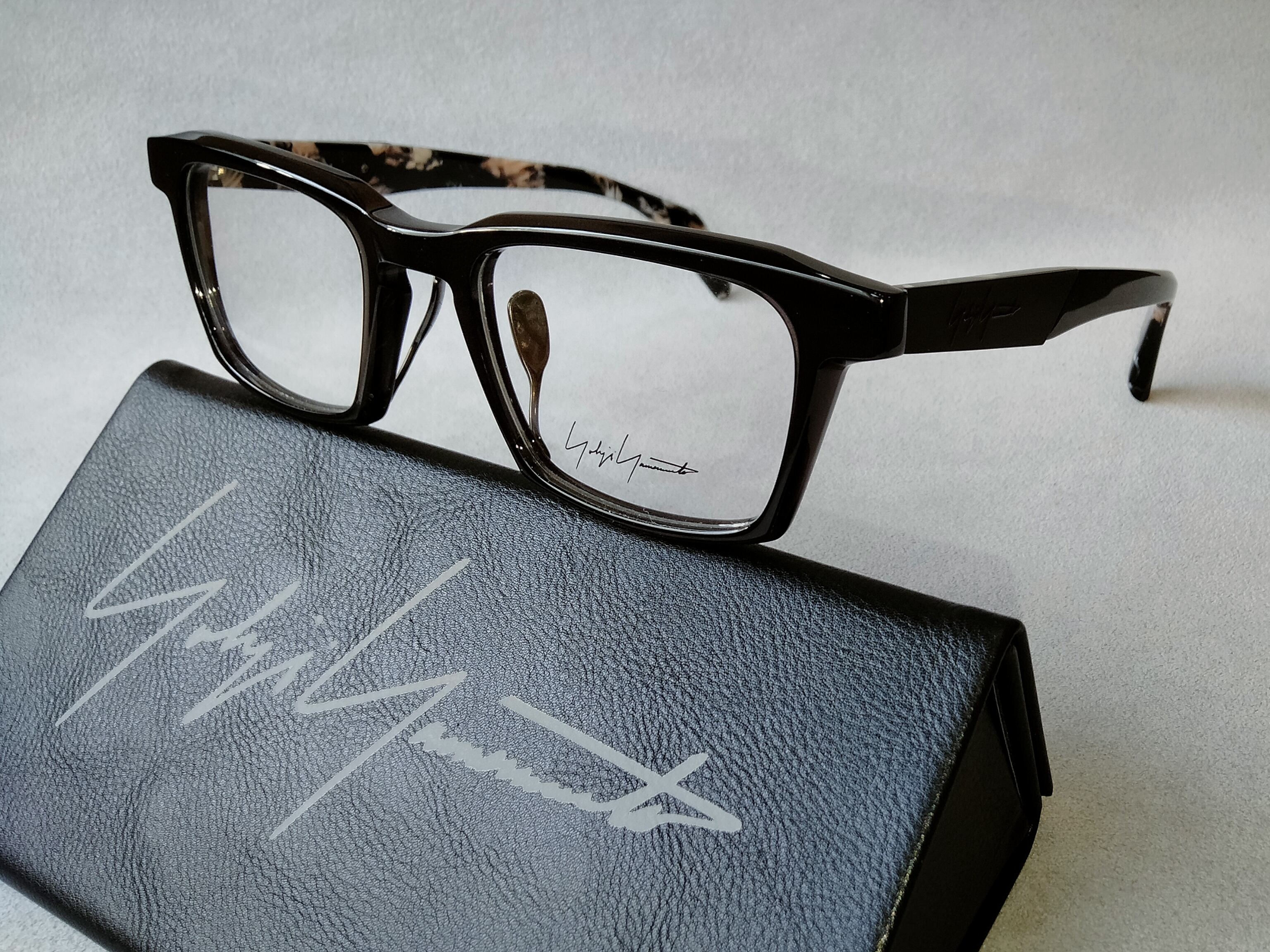YOHJI YAMAMOTO (ヨウジヤマモト) EYEWEAR『19-0085/1.CLEAR BLACK