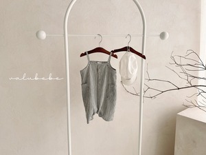 【valu bebe】フロントボタンキャミロンパース  70〜80cm