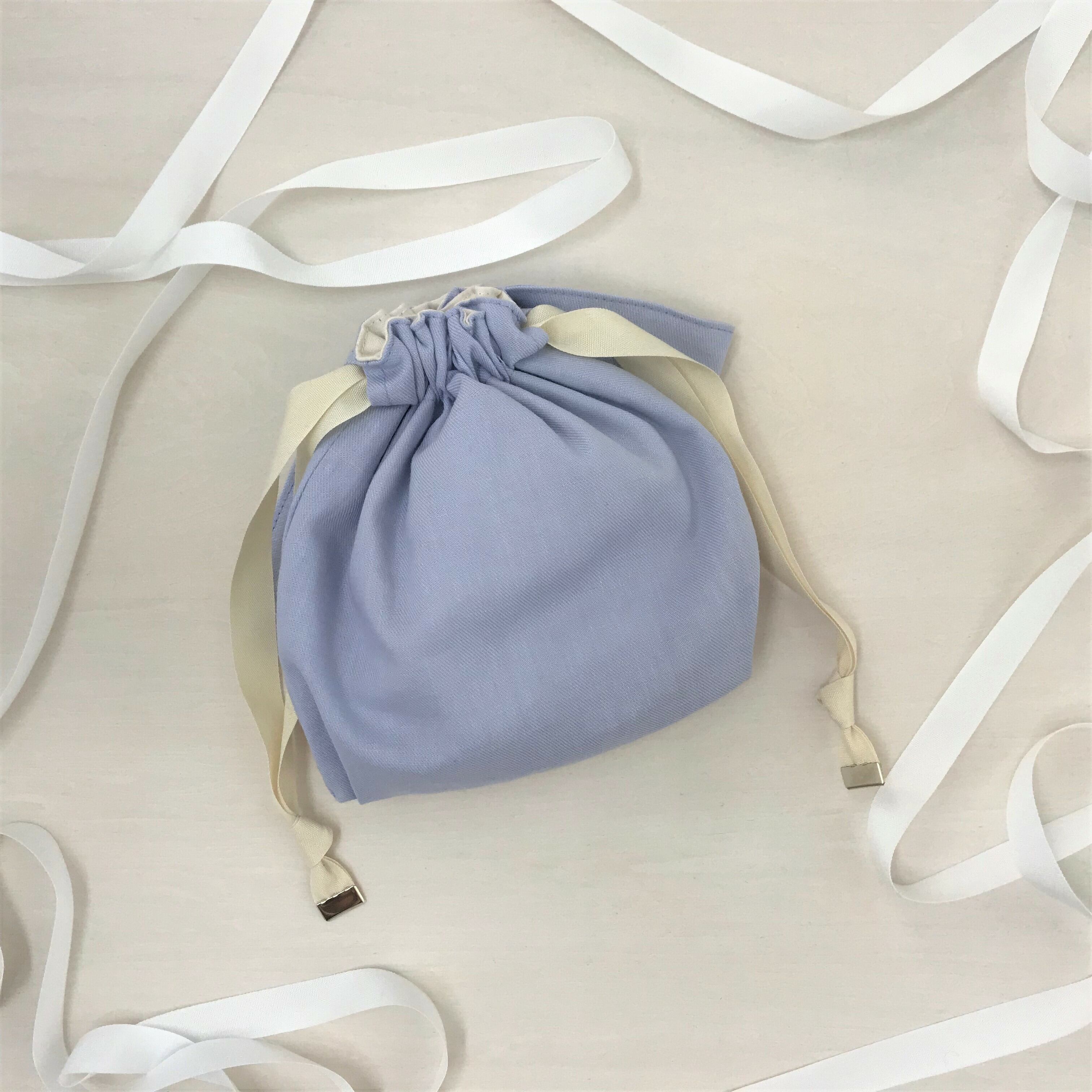 NEWリネンツイル アシンメトリーリボン巾着ポーチ サックスブルー