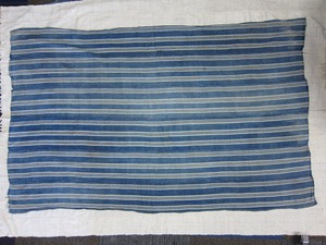 ダフィン族の藍鰹縞紋様クロス_Dafin6