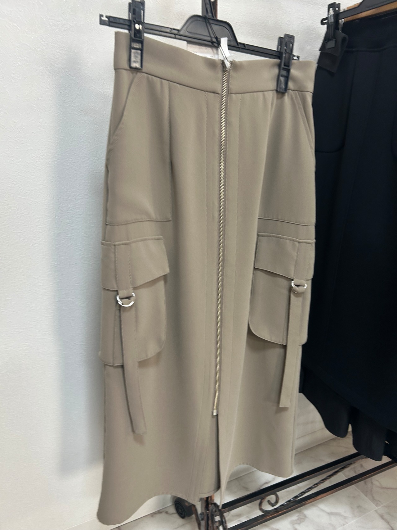 NUS フロントジップカーゴスカート36511