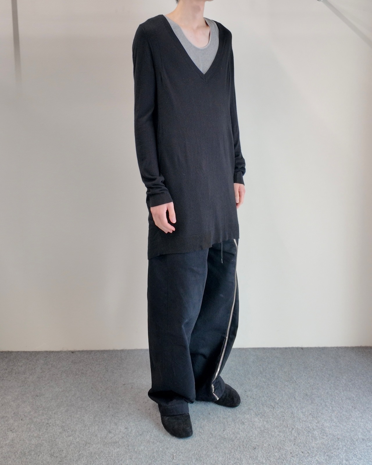 【ANN DEMEULEMEESTER】long length deformed knit
